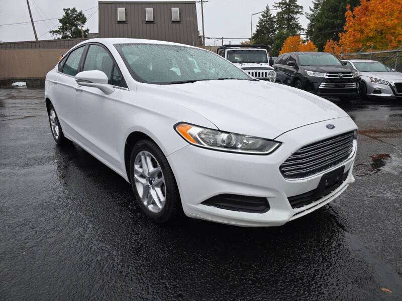 2016 Ford Fusion SE