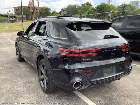 2025 Genesis GV70 2.5T Standard