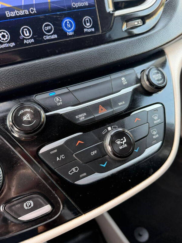 2017 Chrysler Pacifica Touring