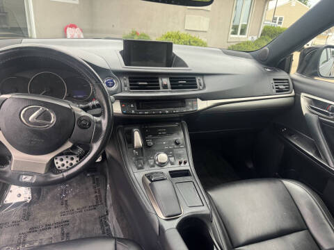 2015 Lexus CT 200h