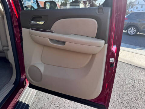 2014 Chevrolet Suburban LT