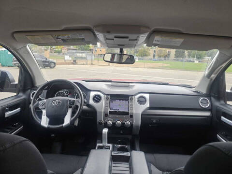 2014 Toyota Tundra SR5