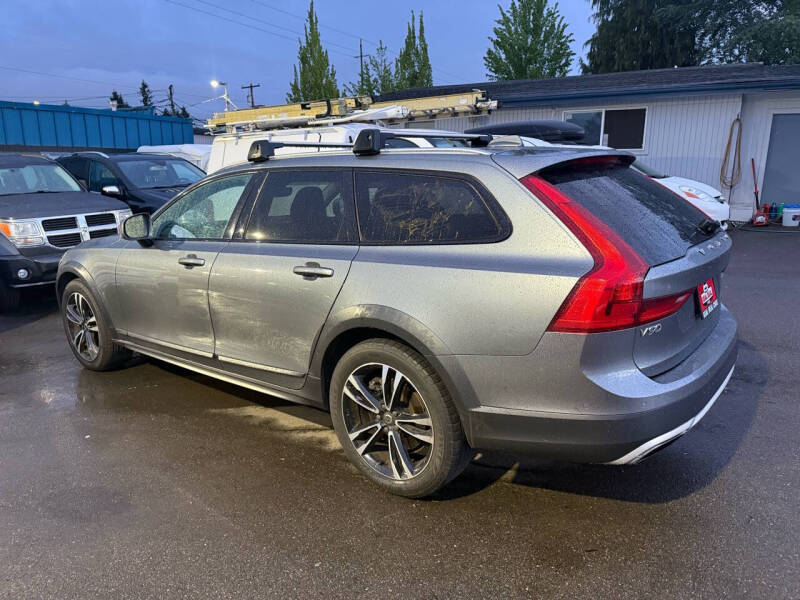 Used 2018 Volvo V90 Cross Country Base with VIN YV4102NK7J1019938 for sale in Everett, WA