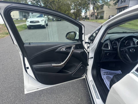 2012 Buick Verano Leather Group