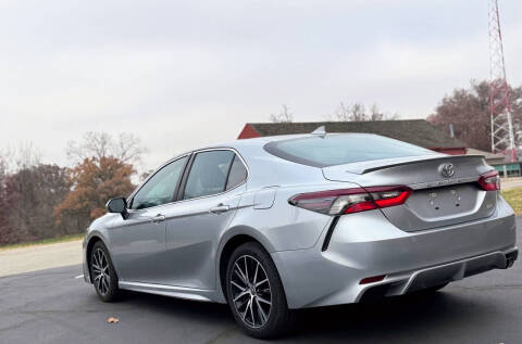 2022 Toyota Camry SE