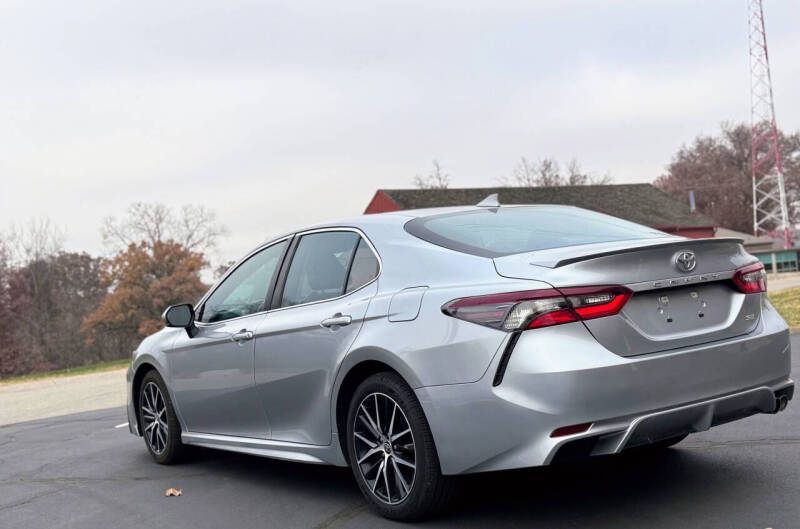 2022 Toyota Camry SE