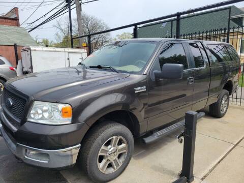 2005 Ford F-150 for sale at TEMPLETON MOTORS in Chicago IL