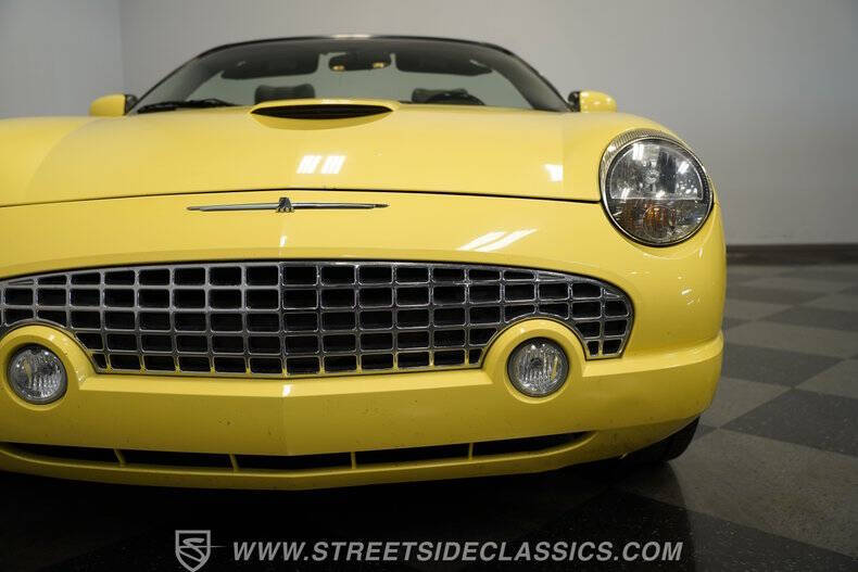 2002 Ford Thunderbird Deluxe