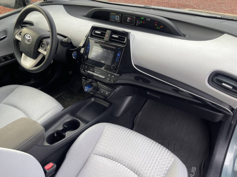 2017 Toyota Prius Two