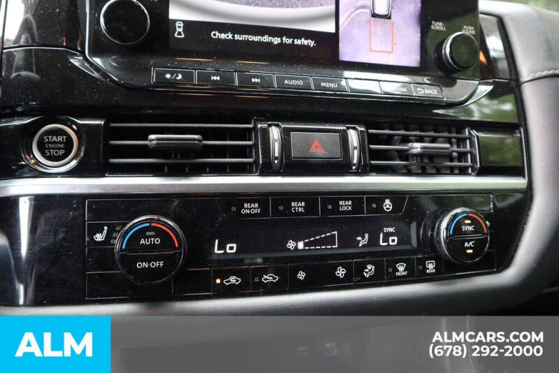 2023 Nissan Pathfinder SL