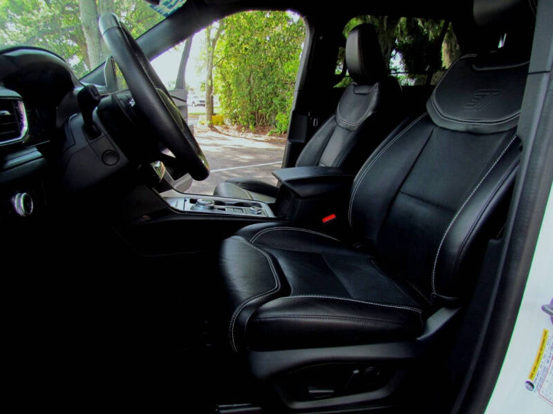 2022 Ford Explorer ST