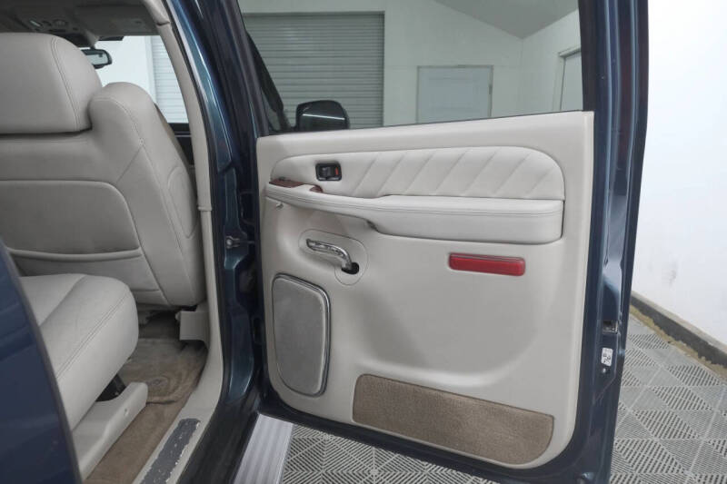 2005 Cadillac Escalade ESV Platinum Edition