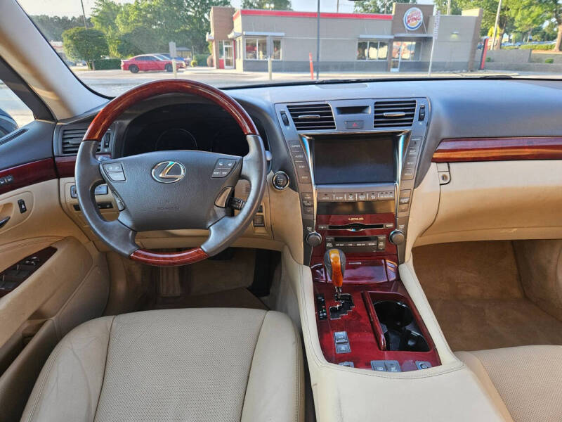 2007 Lexus LS 460