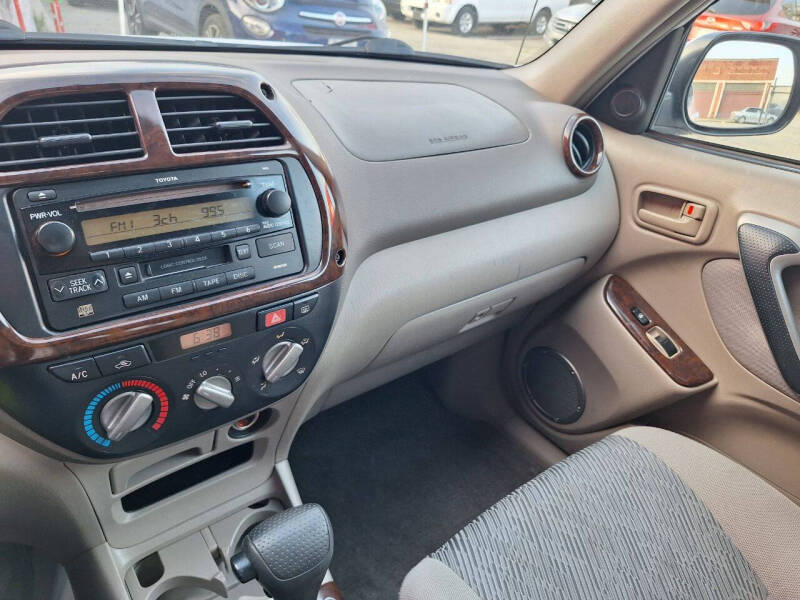 2003 Toyota RAV4