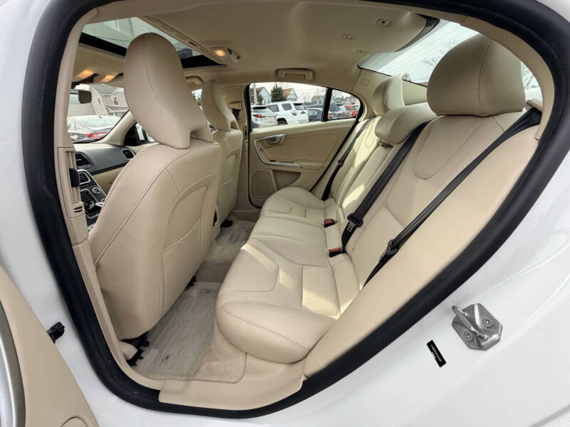 2015 Volvo S60 T5 Drive-E Premier