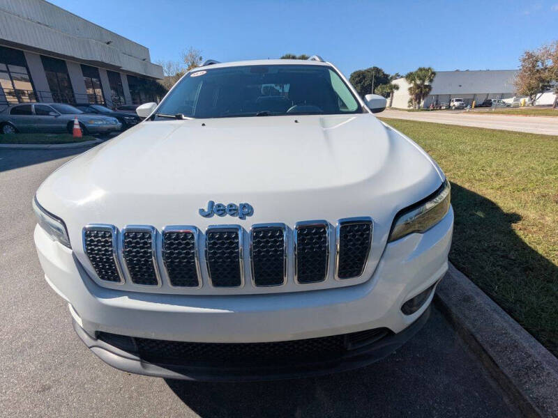 2019 Jeep Cherokee Latitude