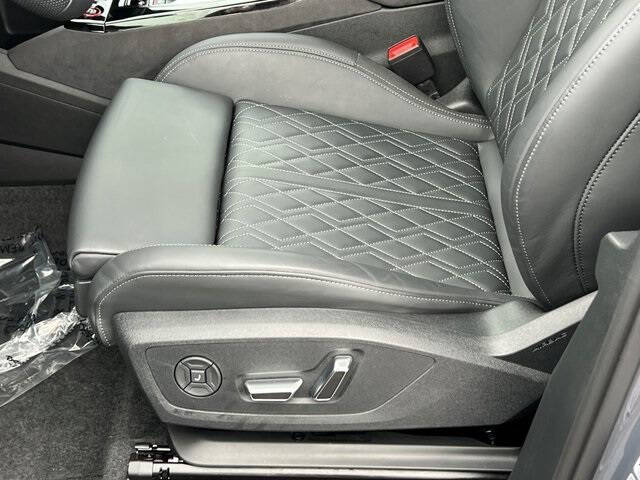 2025 Audi SQ6 e-tron quattro Prestige