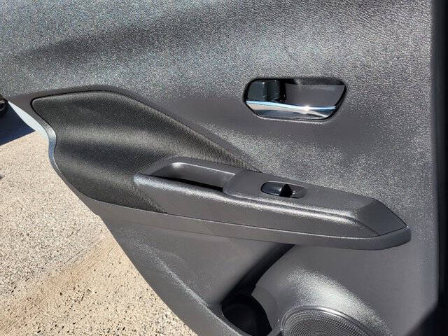 2022 Nissan Kicks SV