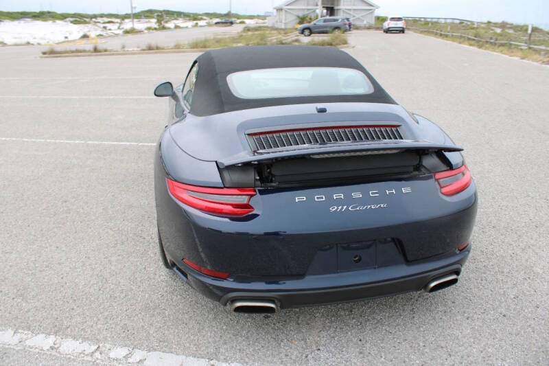 2018 Porsche 911 Carrera