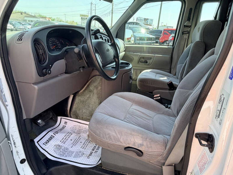 1999 Ford E-Series E-150