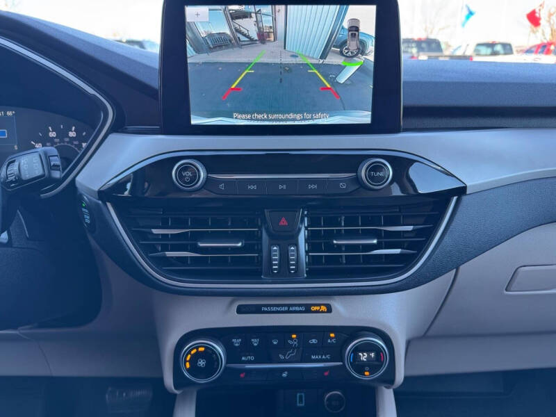 2020 Ford Escape SEL