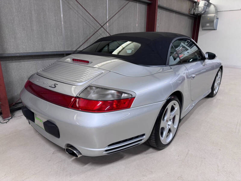 2004 Porsche 911 Carrera 4S