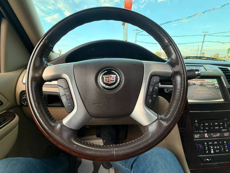2012 Cadillac Escalade Luxury