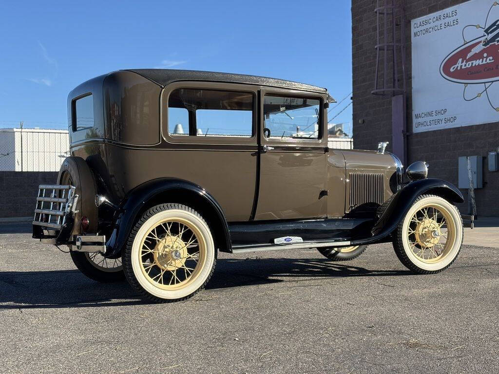 1929 Ford Model A 4