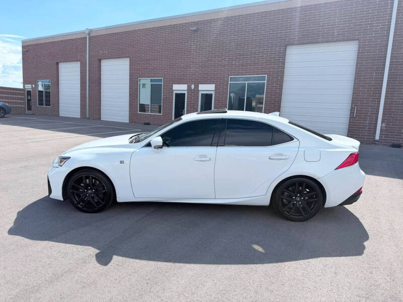 2017 Lexus IS 350