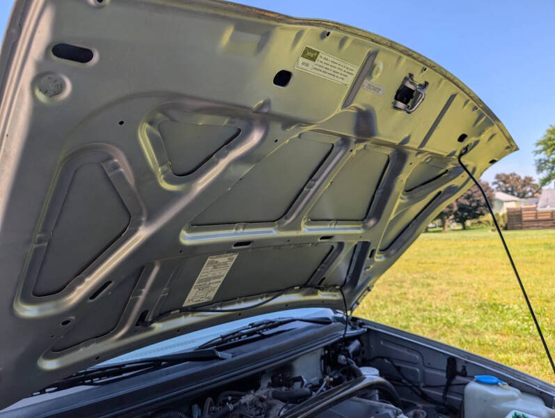 2004 Chevrolet Tracker