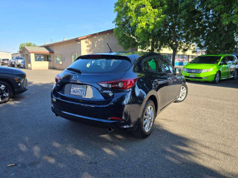 2017 Mazda MAZDA3 Sport