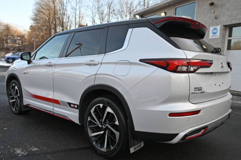 2024 Mitsubishi Outlander PHEV Ralliart