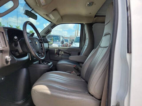 2021 Chevrolet Express 2500