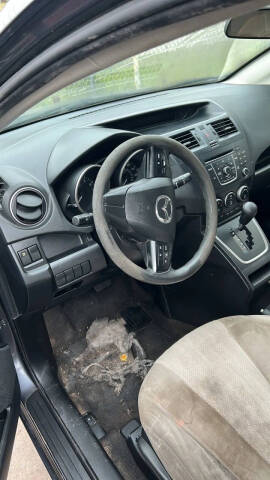 2015 Mazda MAZDA5 Sport