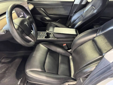 2019 Tesla Model 3 Mid Range