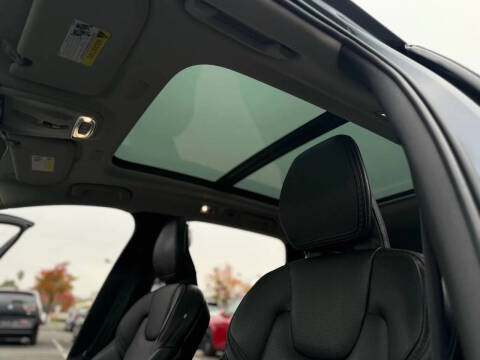 2020 Volvo V60 Cross Country T5