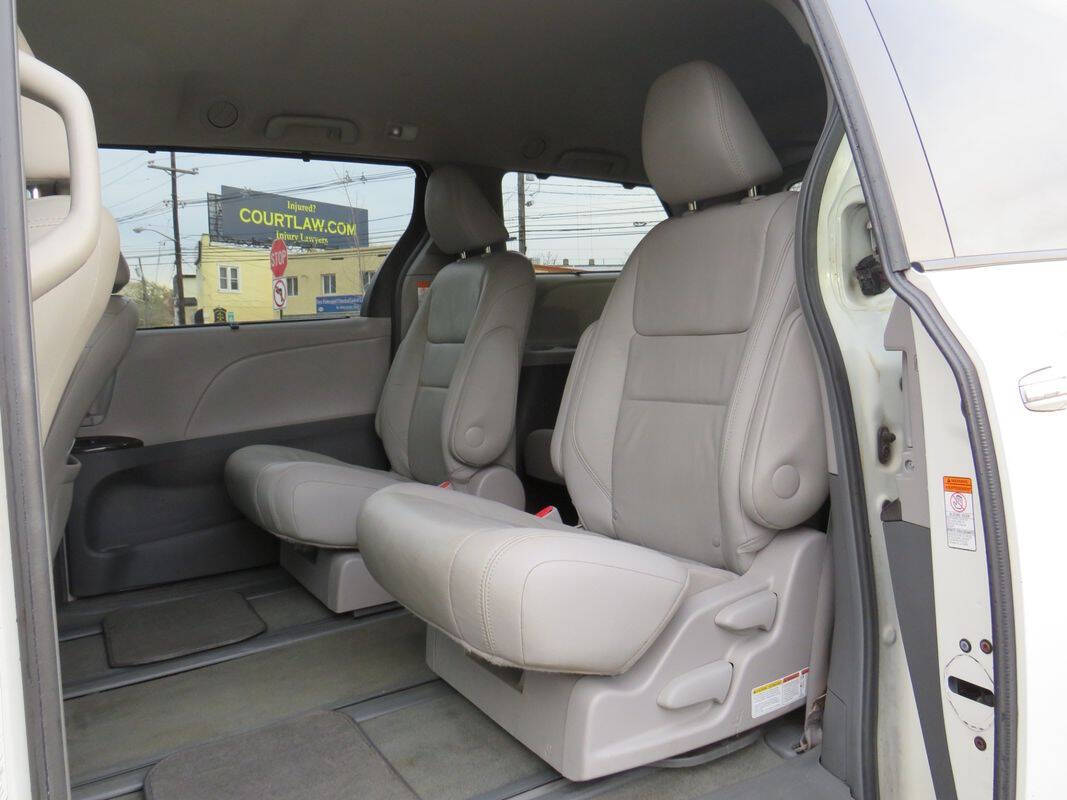 2016 Toyota Sienna for sale at Vrbo Motors in Linden, NJ