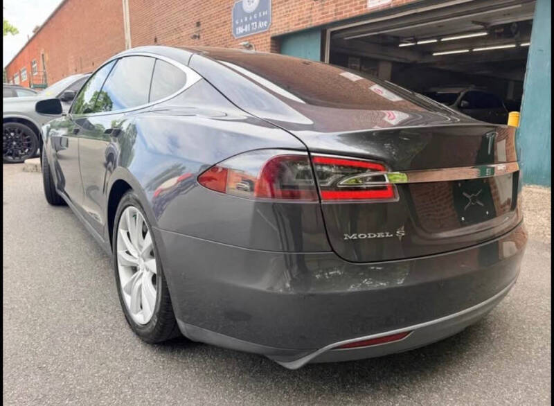 2015 Tesla Model S 85D
