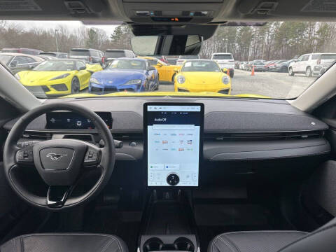 2025 Ford Mustang Mach-E Premium