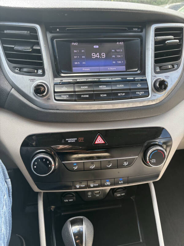 2017 Hyundai Tucson SE Plus