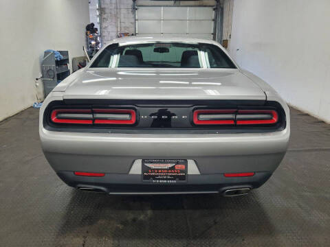 2017 Dodge Challenger SXT