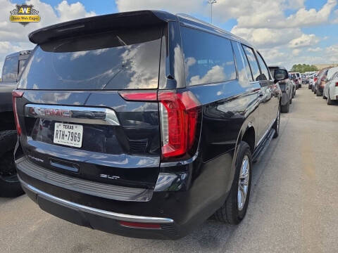 2022 GMC Yukon XL SLT