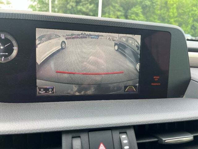 2021 Lexus ES 350 29