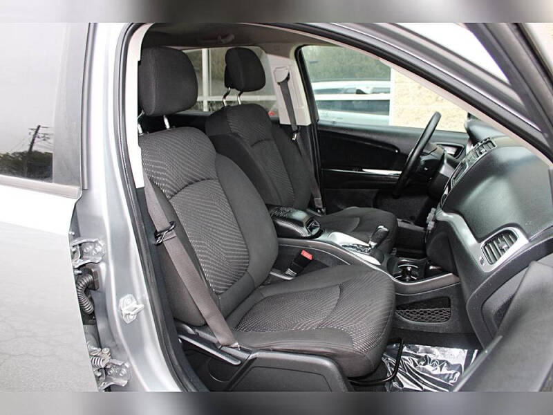 2020 Dodge Journey SE Value