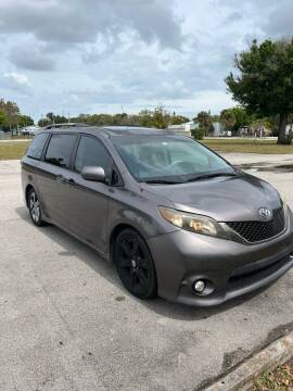 2011 Toyota Sienna for sale at 5 Star Motorcars in Fort Pierce FL