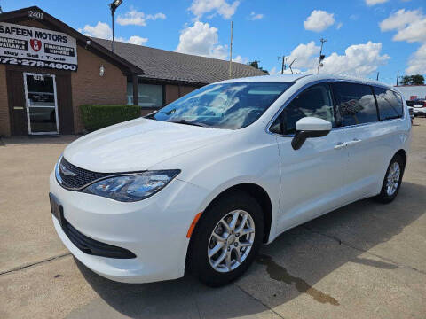 2020 Chrysler Voyager LX