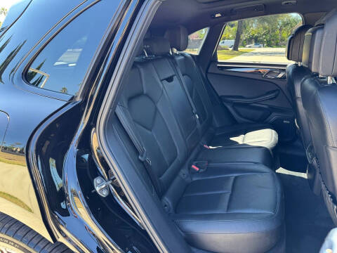 2016 Porsche Macan S