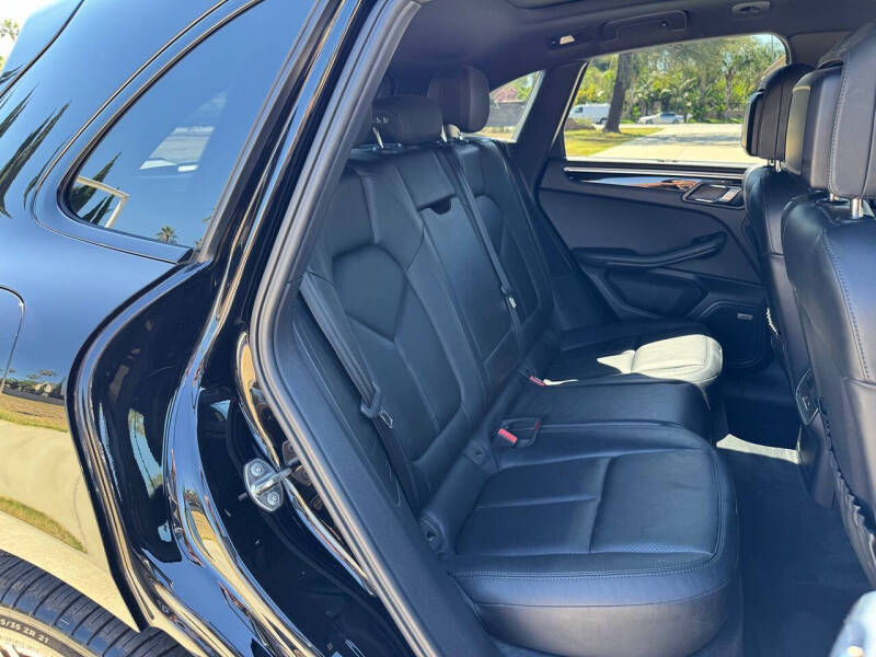 2016 Porsche Macan S