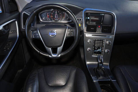 2016 Volvo XC60 T5 Drive-E Premier