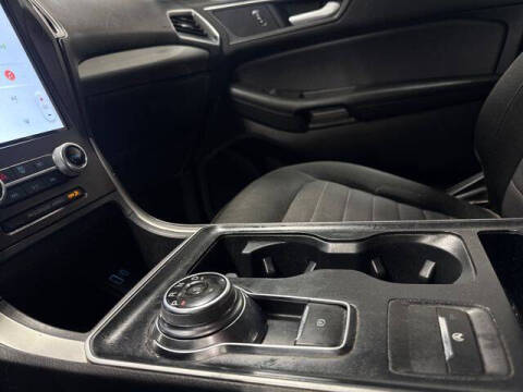 2021 Ford Edge SE